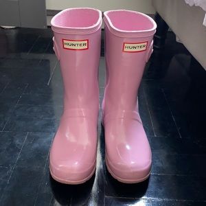 Pink hunter rain boots!